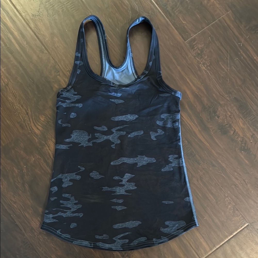 Lululemon Athletica Gray, Blue and Black Camo Workout Tank Top